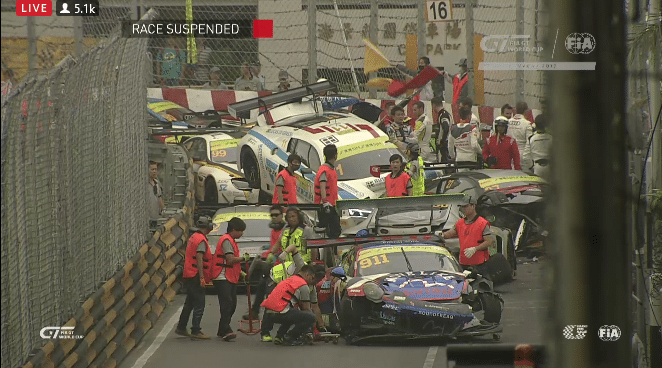 Macau craziness in the GT race