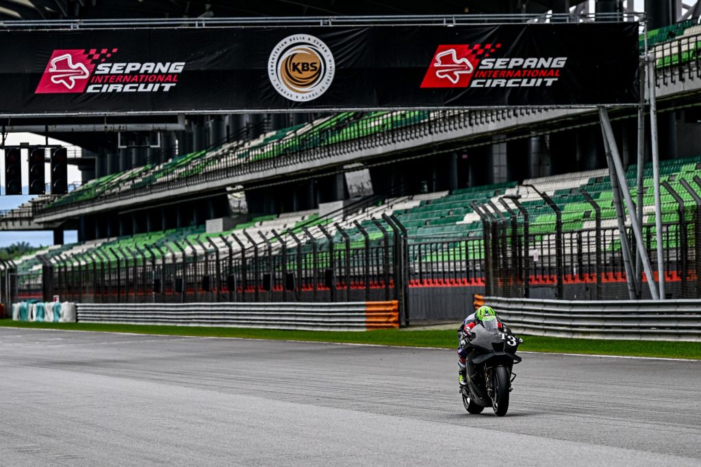 35 crutchlow motogp test at seeping