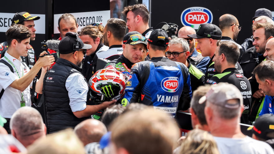Jonathan Rea 2024 Yamaha move