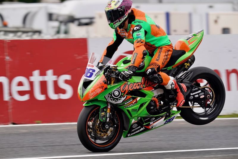 Tom Booth-Amos wins at Oulton Park