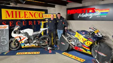 Clive Padgett and Ian Hutchinson with his 2010 winning bike and the new Milenco Padgetts Honda.