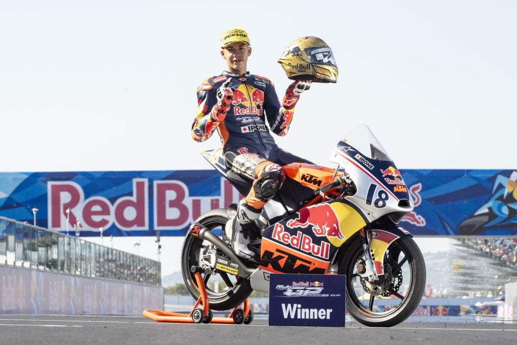 Angel Piqueras celebrating at Misano with his crown